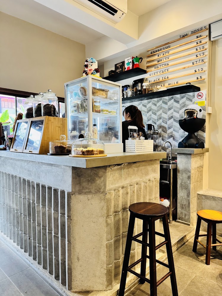 7AM Cafe & Studio