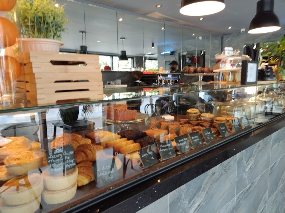 Dujour Café & Dujour Dining